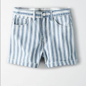 American Eagle mom shorts